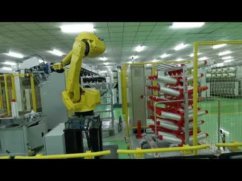 SOLOMON Vision Enbales Robot to De-rack